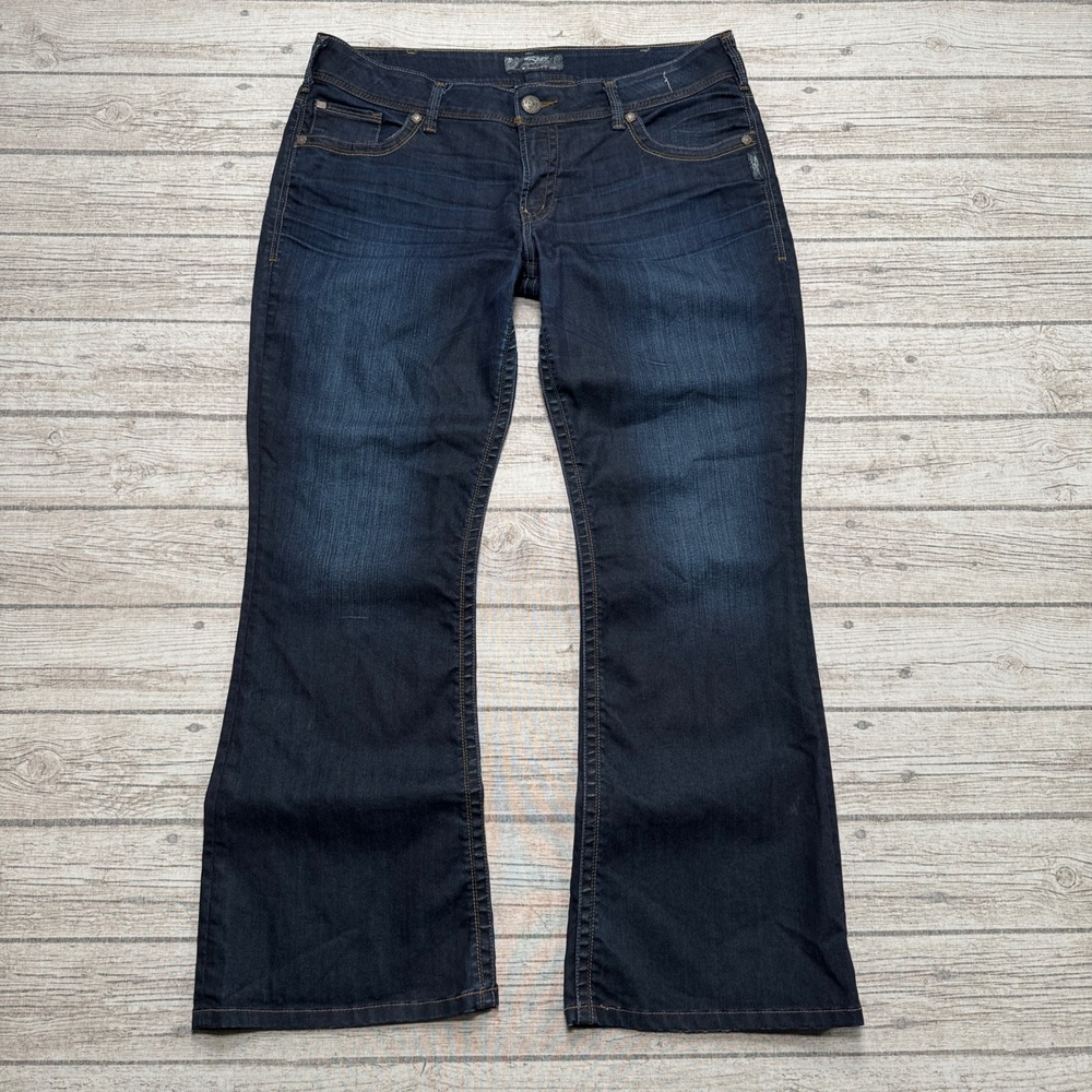 Silver Jeans Women's 36x30 Blue Dark Wash Denim Slim Fit Suki Bootcut Mid Rise